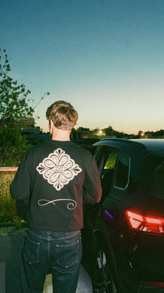 V Longsleeve